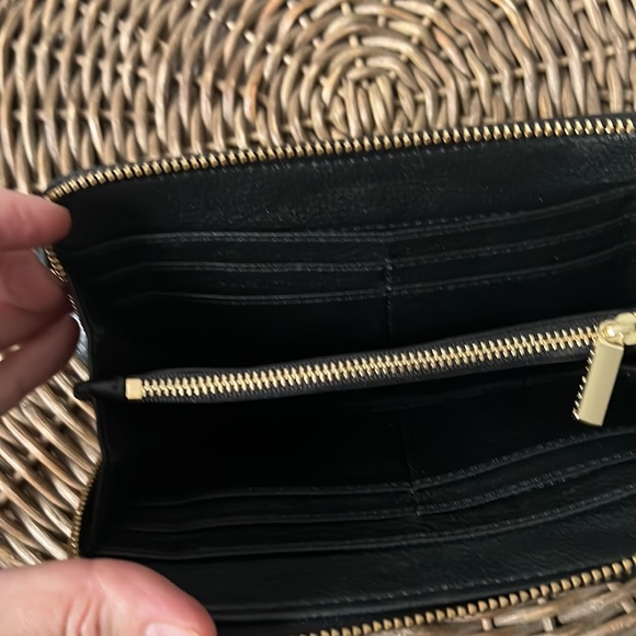 Tory Burch Continental Large Zip Around Wallet - Picture 9 of 13